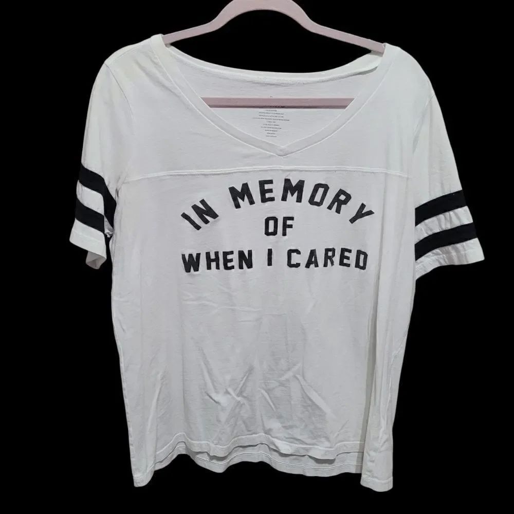 Torrid Graphic Tee.. In Memory of When I Cared